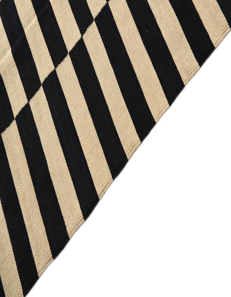 Detail image of  3' 4 x 4' 11  Hand Woven Kilim Modern Wool Rug