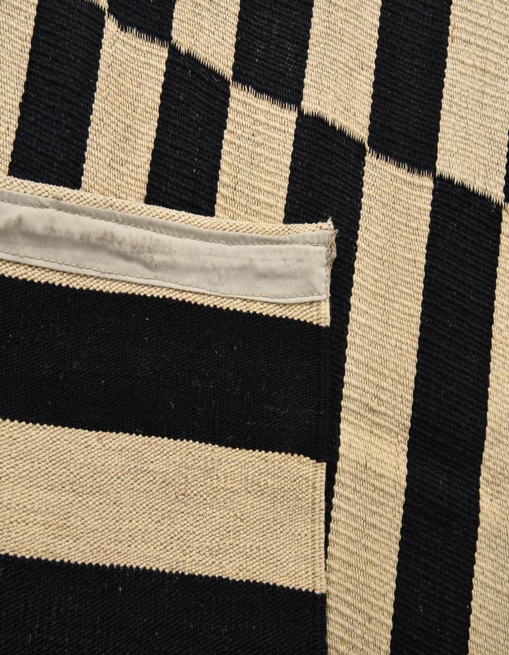 Detail image of  3' 4 x 4' 11  Hand Woven Kilim Modern Wool Rug