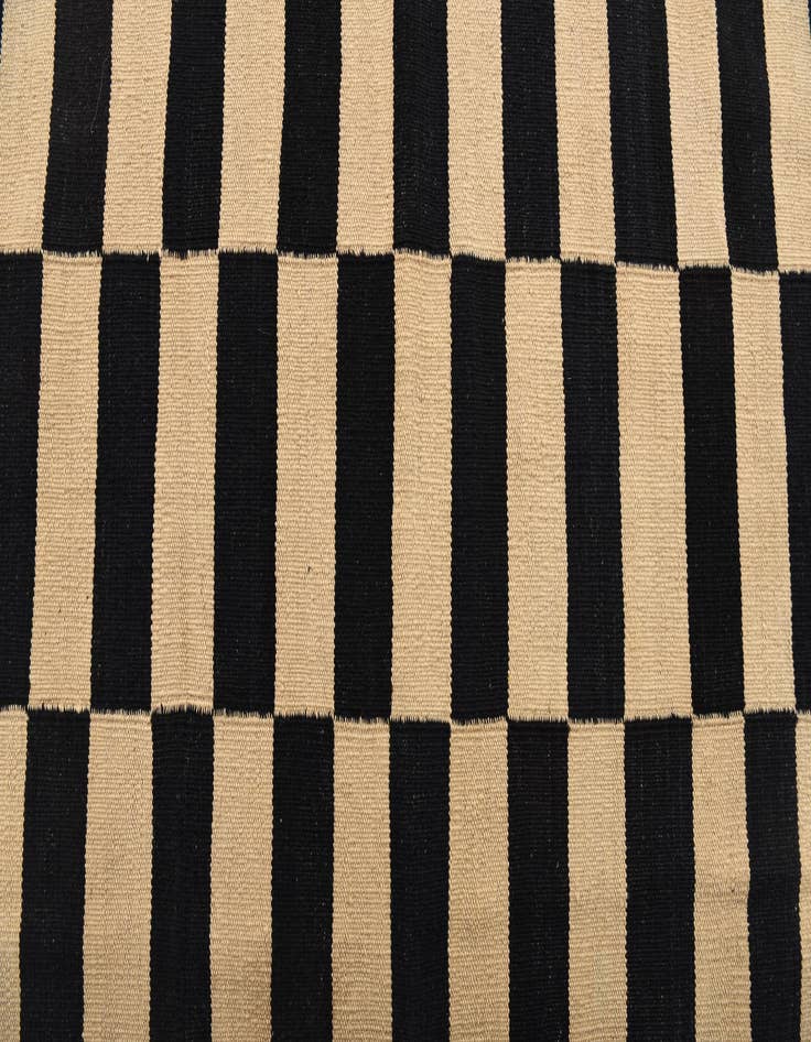 Detail image of  2' 7 x 4'  Hand Woven Kilim Modern Wool Rug