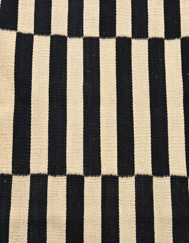 Detail image of  2' 7 x 3' 11  Hand Woven Kilim Modern Wool Rug