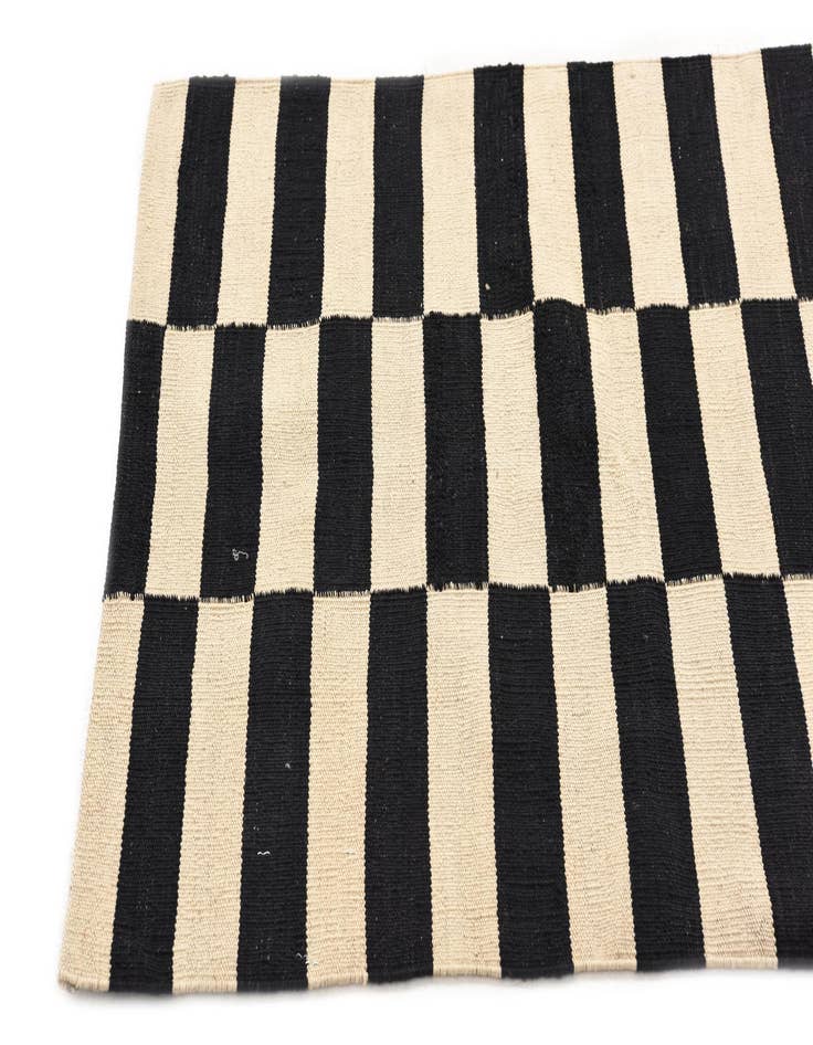 Detail image of  2' 8 x 4'  Hand Woven Kilim Modern Wool Rug