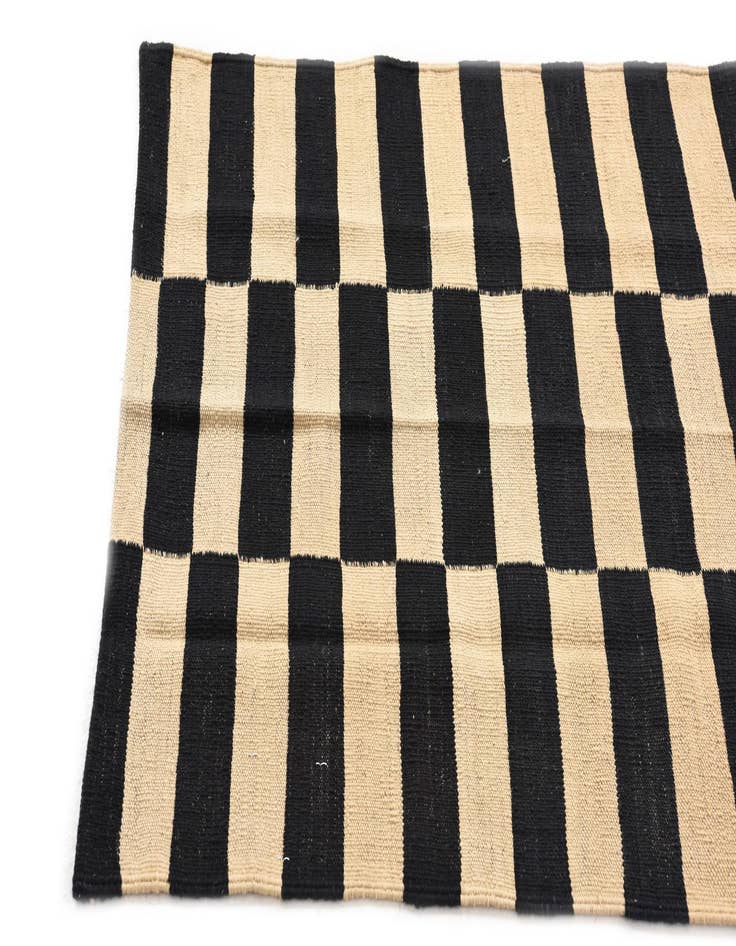 Detail image of  2' 9 x 3' 11  Hand Woven Kilim Modern Wool Rug