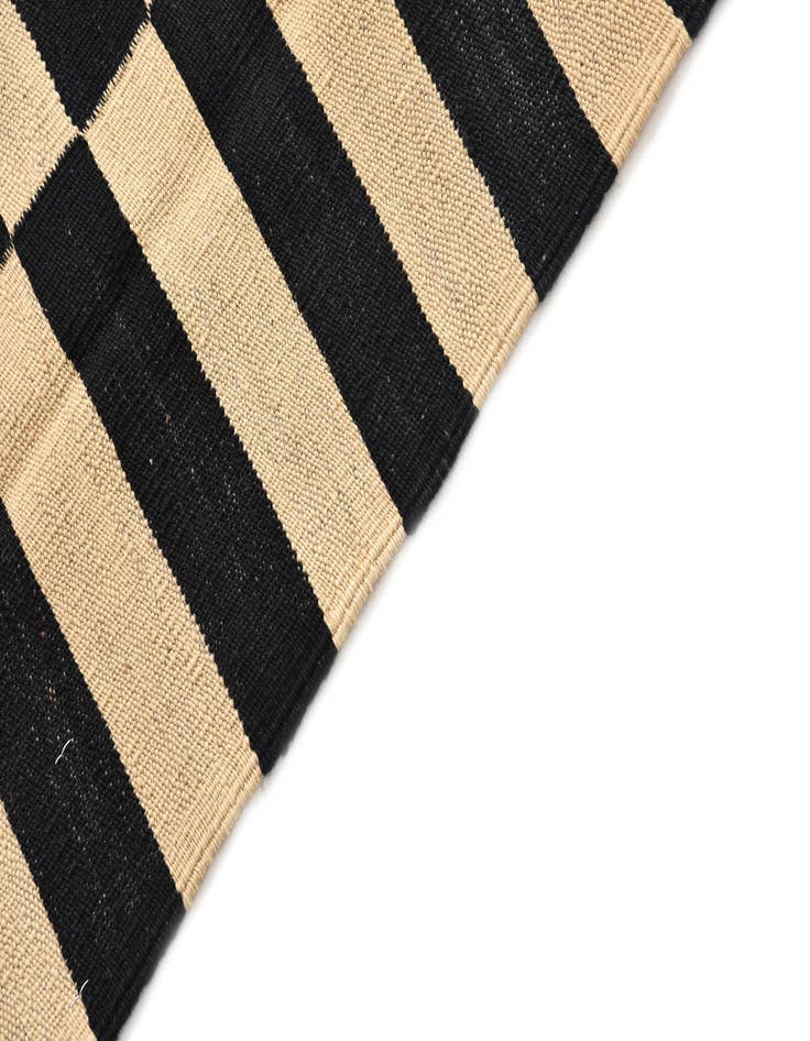 Detail image of  2' 9 x 3' 11  Hand Woven Kilim Modern Wool Rug