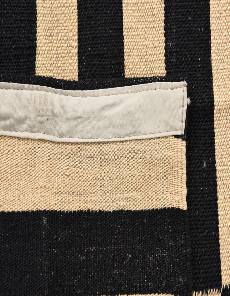 Detail image of  2' 9 x 3' 11  Hand Woven Kilim Modern Wool Rug