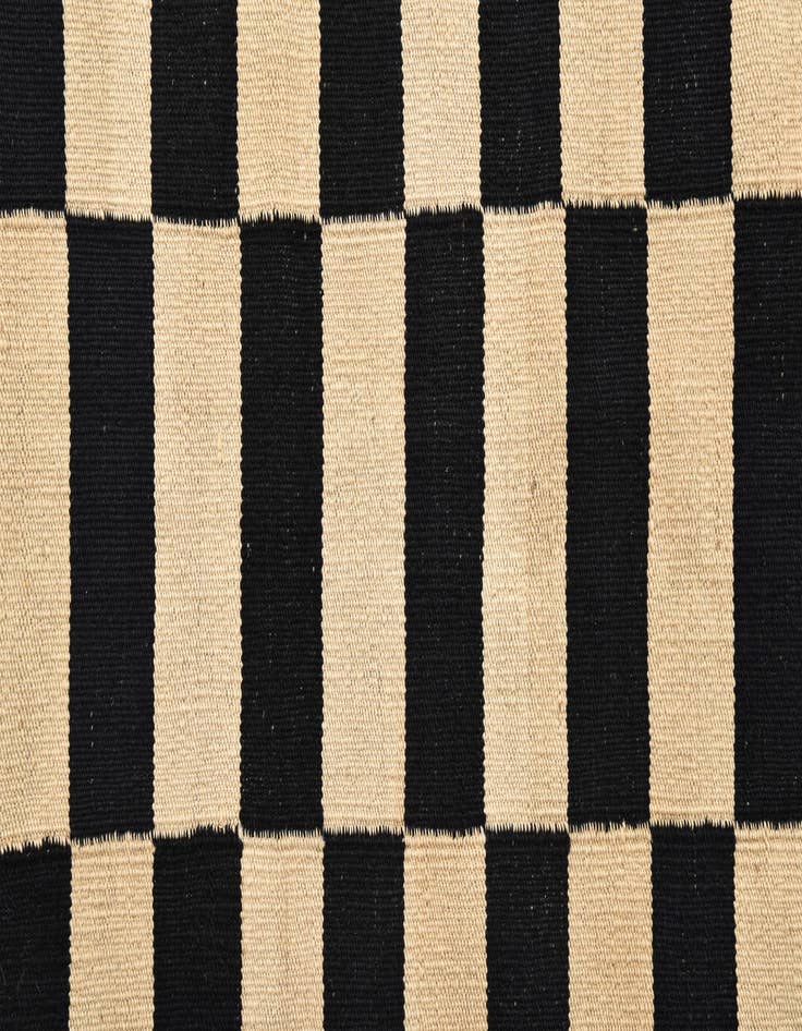 Detail image of  2' 8 x 4'  Hand Woven Kilim Modern Wool Rug