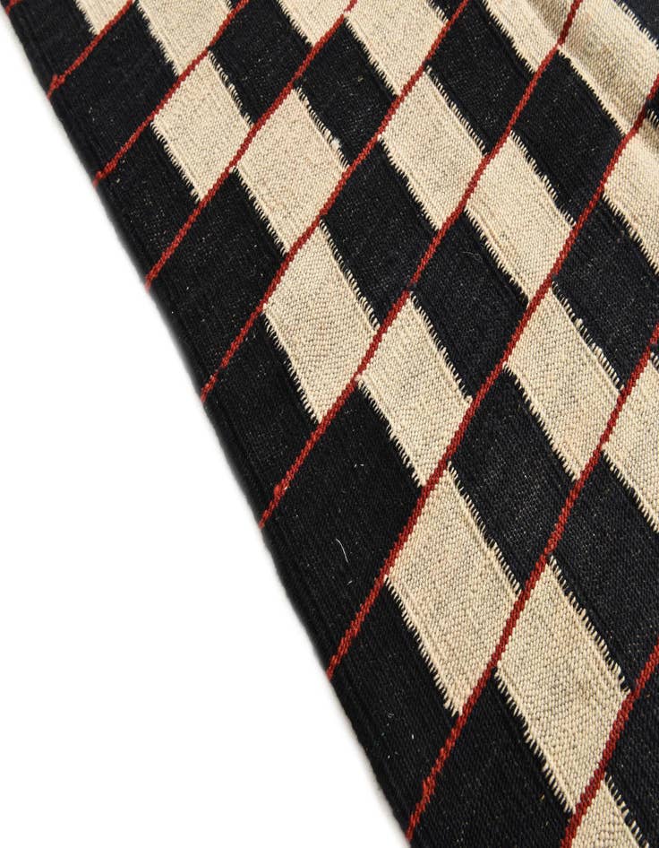 Detail image of  5' 2 x 6' 3  Hand Woven Kilim Modern Wool Rug