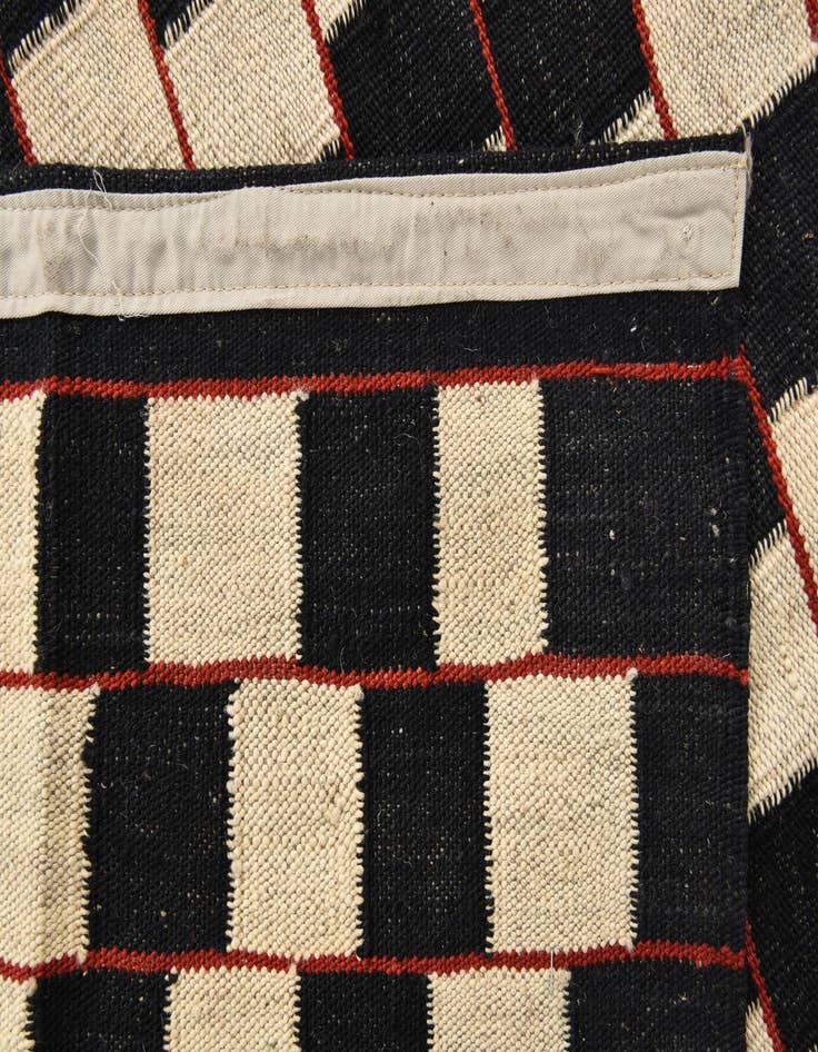 Detail image of  5' 2 x 6' 3  Hand Woven Kilim Modern Wool Rug