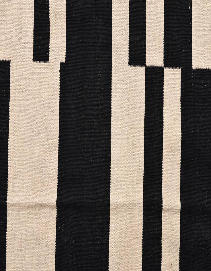 Detail image of  5' 8 x 8'  Hand Woven Kilim Modern Wool Rug