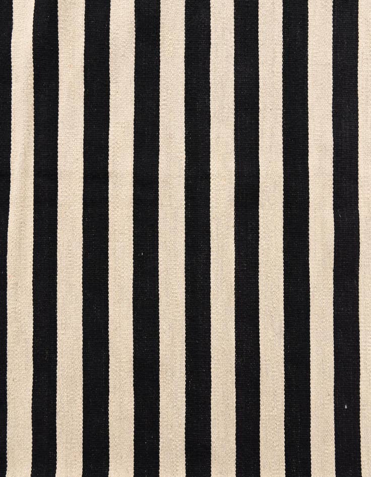 Detail image of  8' 6 x 9' 8  Hand Woven Kilim Modern Wool Rug