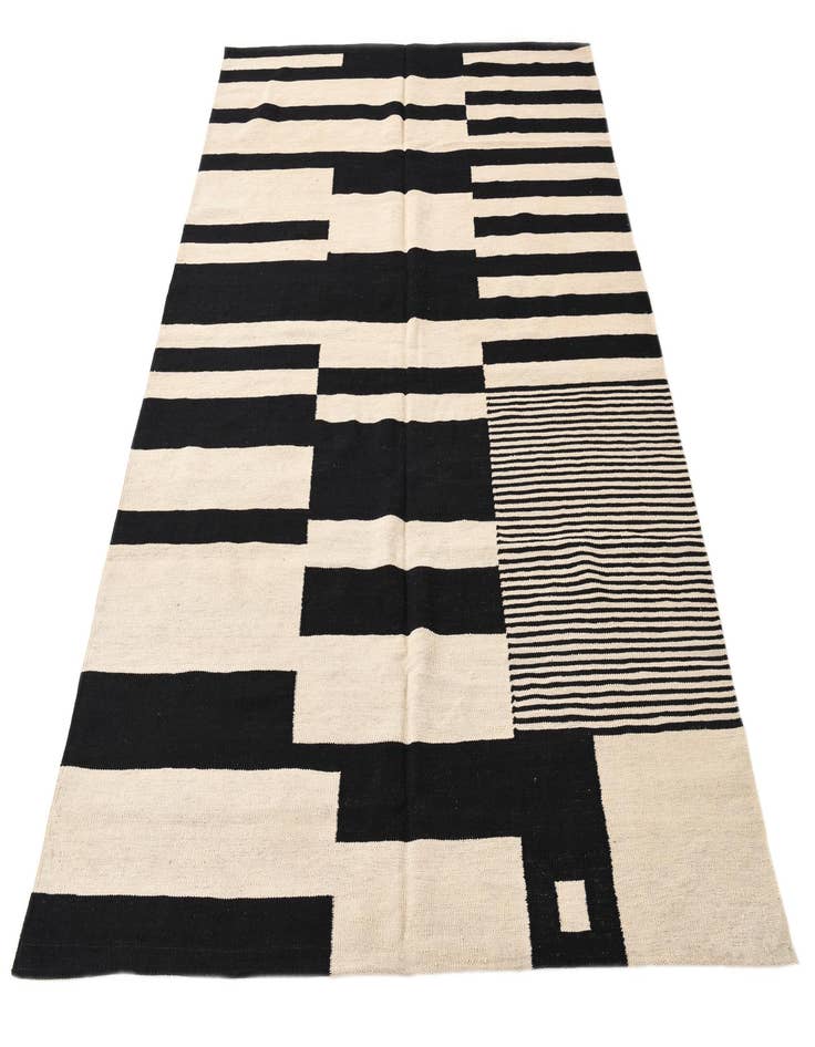 Detail image of  5' 8 x 7' 9  Hand Woven Kilim Modern Wool Rug