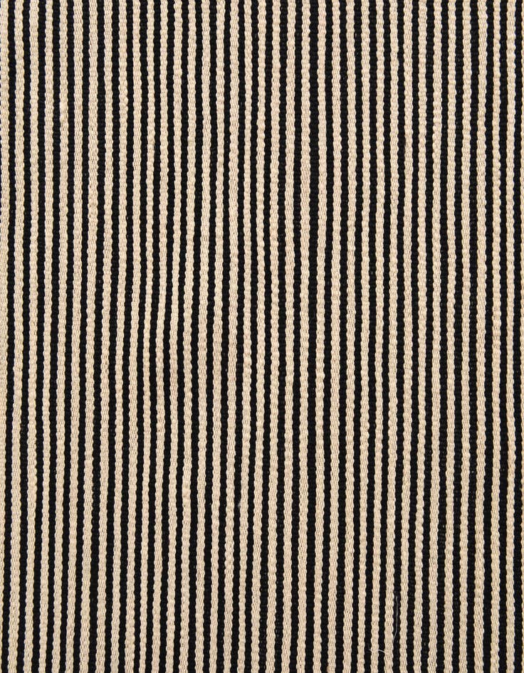 Detail image of  5' 8 x 7' 9  Hand Woven Kilim Modern Wool Rug