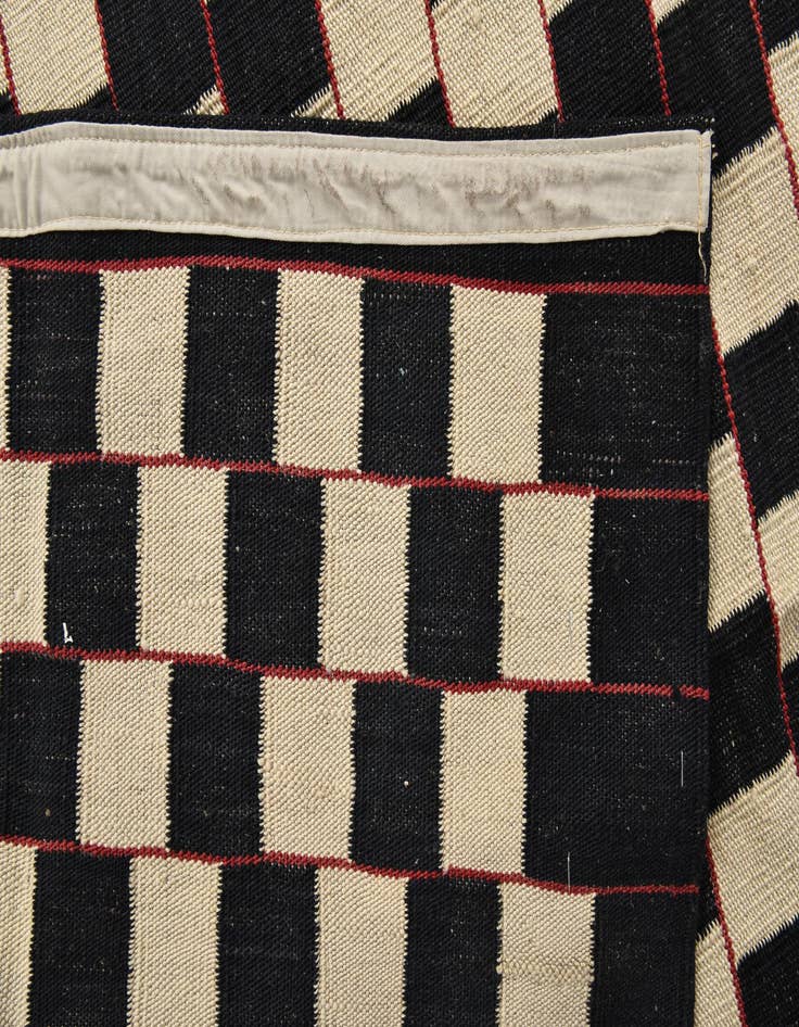 Detail image of  8' 5 x 11' 2  Hand Woven Kilim Modern Wool Rug