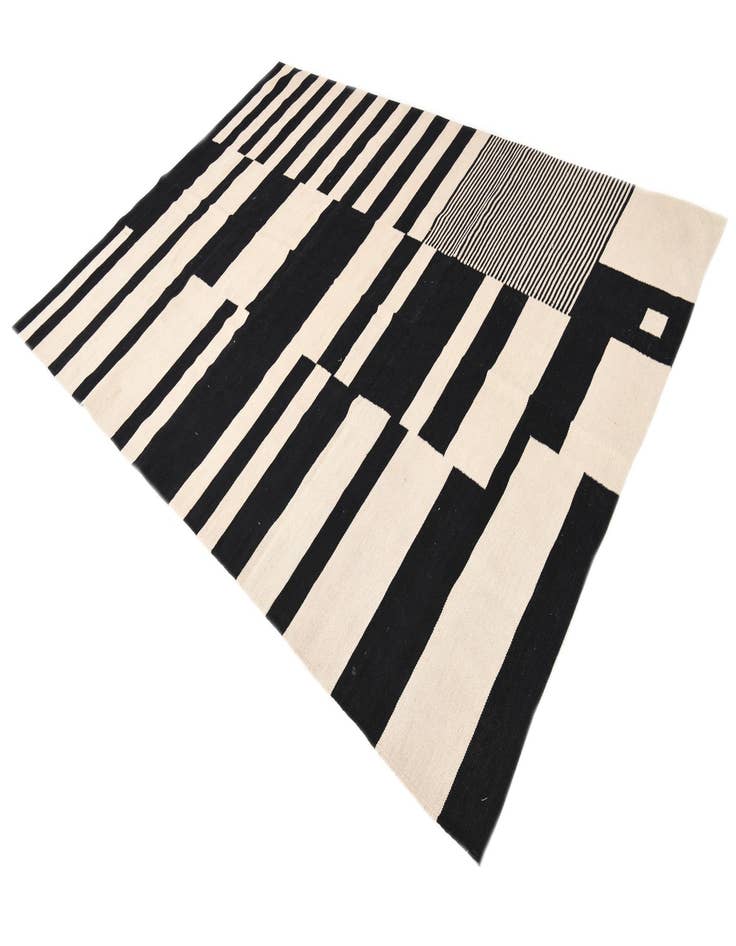 Detail image of  6' 7 x 9' 8  Hand Woven Kilim Modern Wool Rug