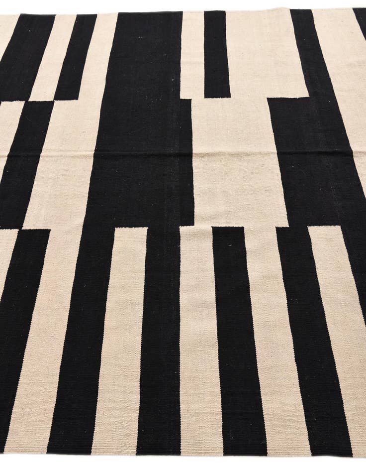 Detail image of  6' 7 x 9' 8  Hand Woven Kilim Modern Wool Rug