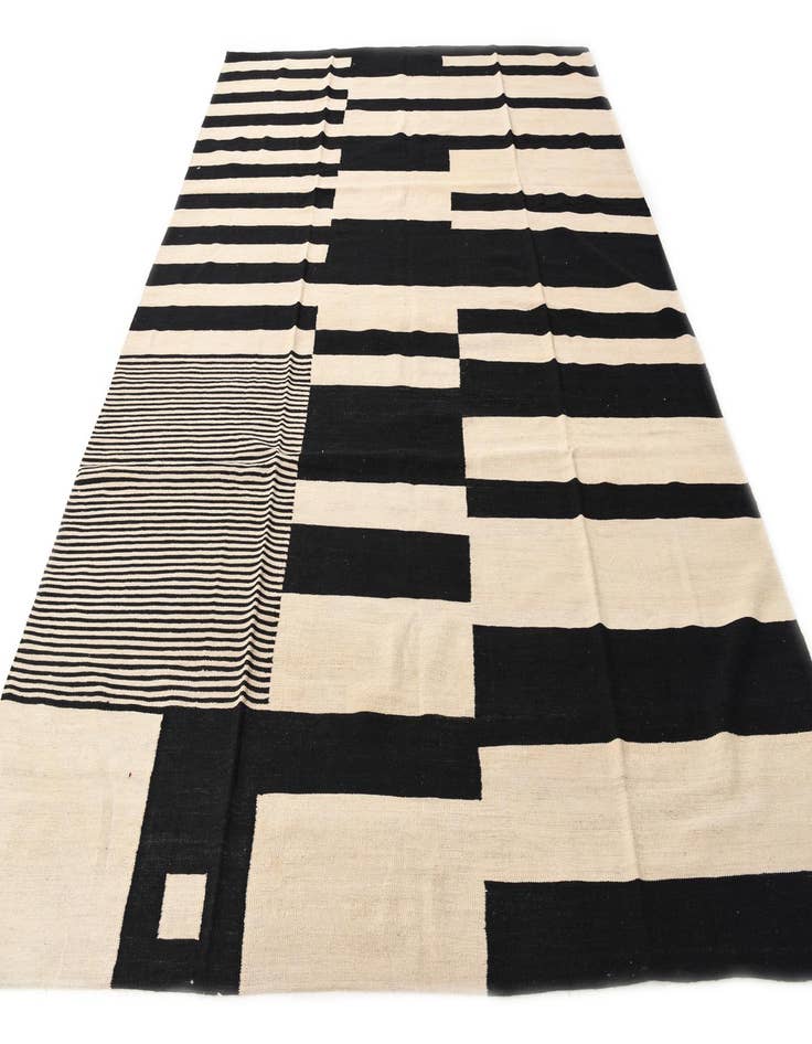 Detail image of  8' 2 x 11' 6  Hand Woven Kilim Modern Wool Rug