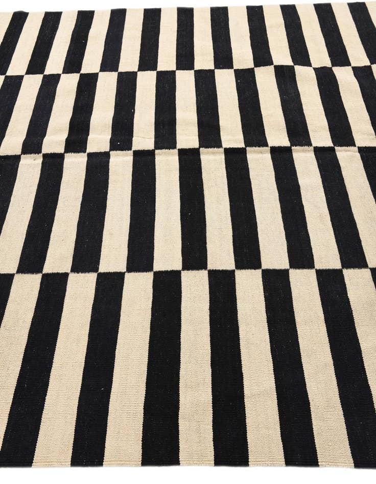 Detail image of  6' 8 x 9' 9  Hand Woven Kilim Modern Wool Rug