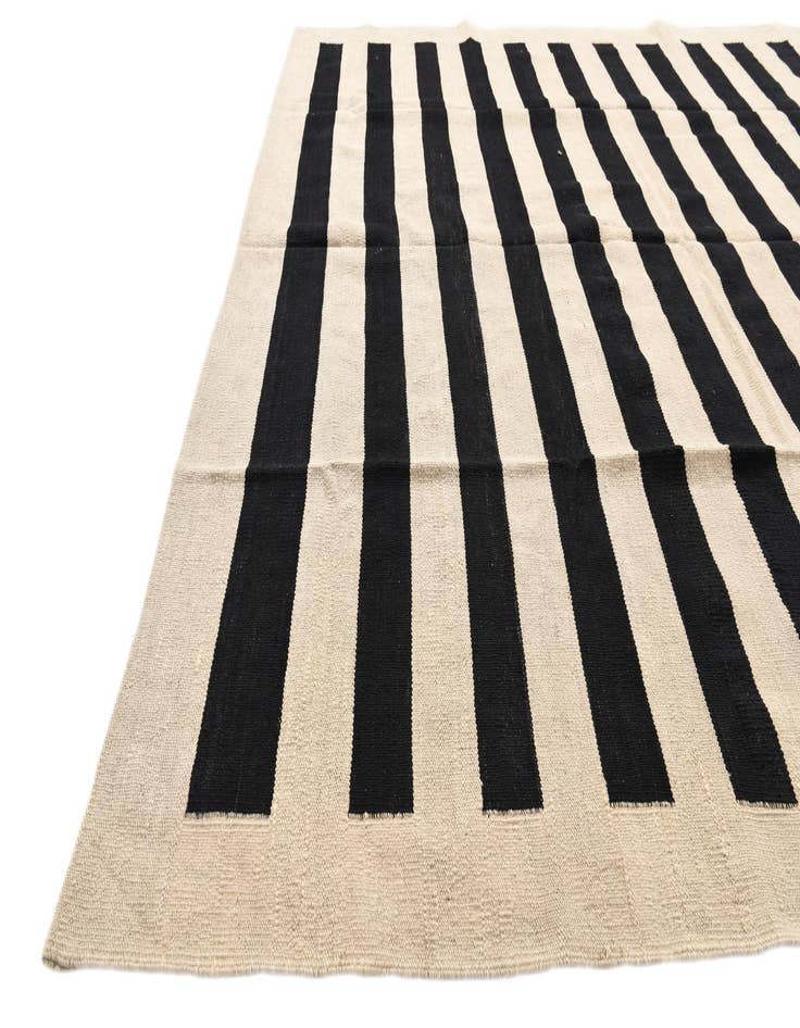 Detail image of  6' 8 x 9' 8  Hand Woven Kilim Modern Wool Rug