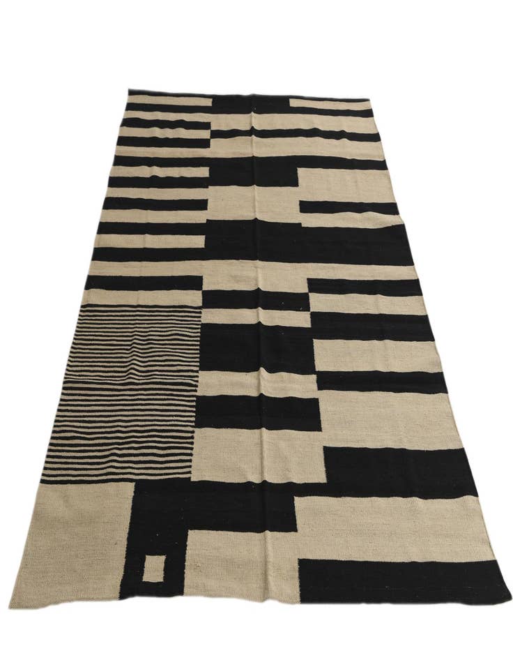 Detail image of  5' 7 x 7' 7  Hand Woven Kilim Modern Wool Rug