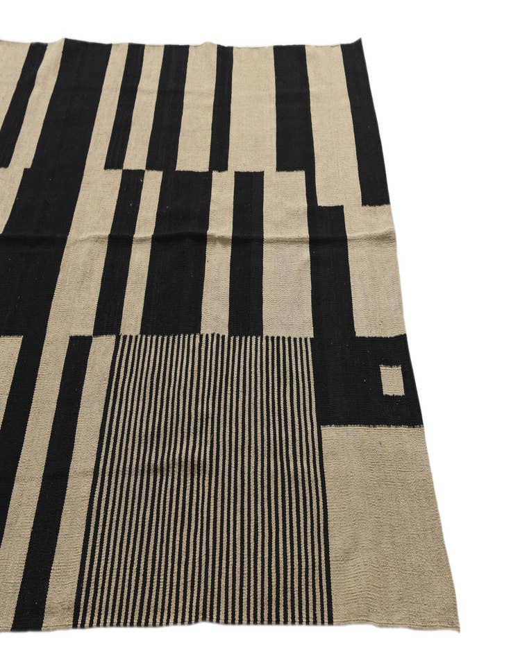 Detail image of  5' 7 x 7' 7  Hand Woven Kilim Modern Wool Rug