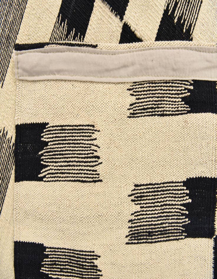 Detail image of  5' 8 x 7' 10  Hand Woven Kilim Modern Wool Rug