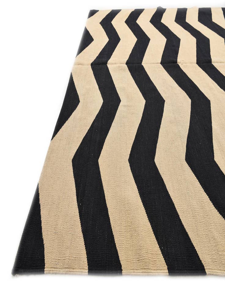 Detail image of  6' 9 x 9' 7  Hand Woven Kilim Modern Wool Rug