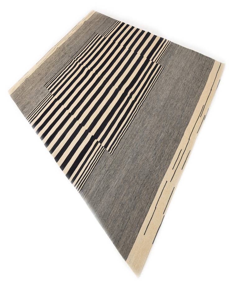 Detail image of  6' 11 x 9' 8  Hand Woven Kilim Modern Wool Rug