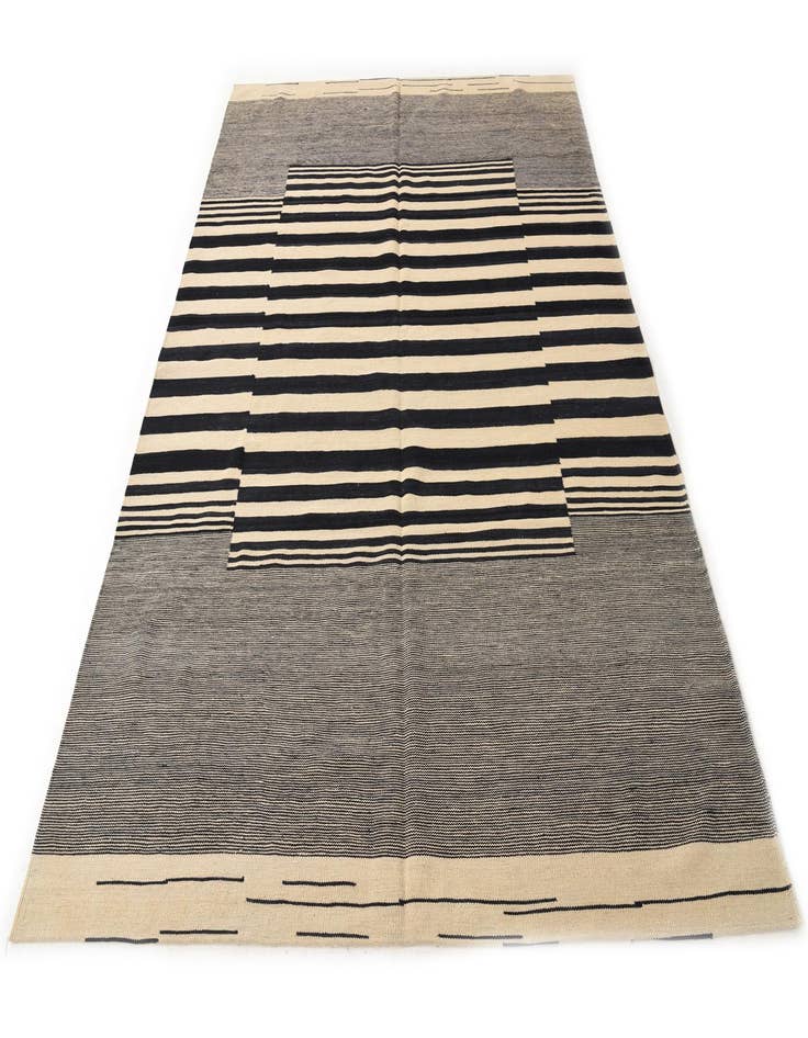Detail image of  6' 11 x 9' 8  Hand Woven Kilim Modern Wool Rug
