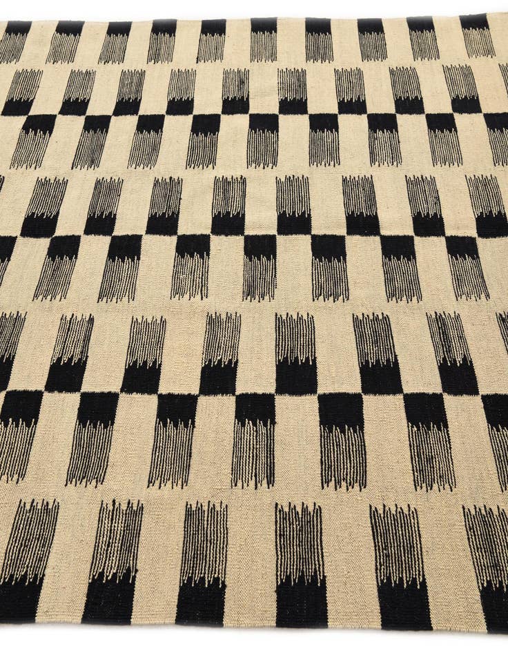 Detail image of  5' 9 x 7' 9  Hand Woven Kilim Modern Wool Rug