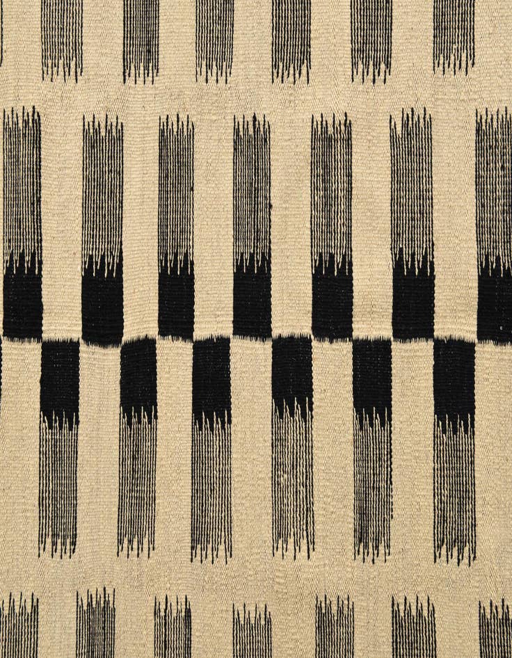 Detail image of  5' 9 x 7' 9  Hand Woven Kilim Modern Wool Rug