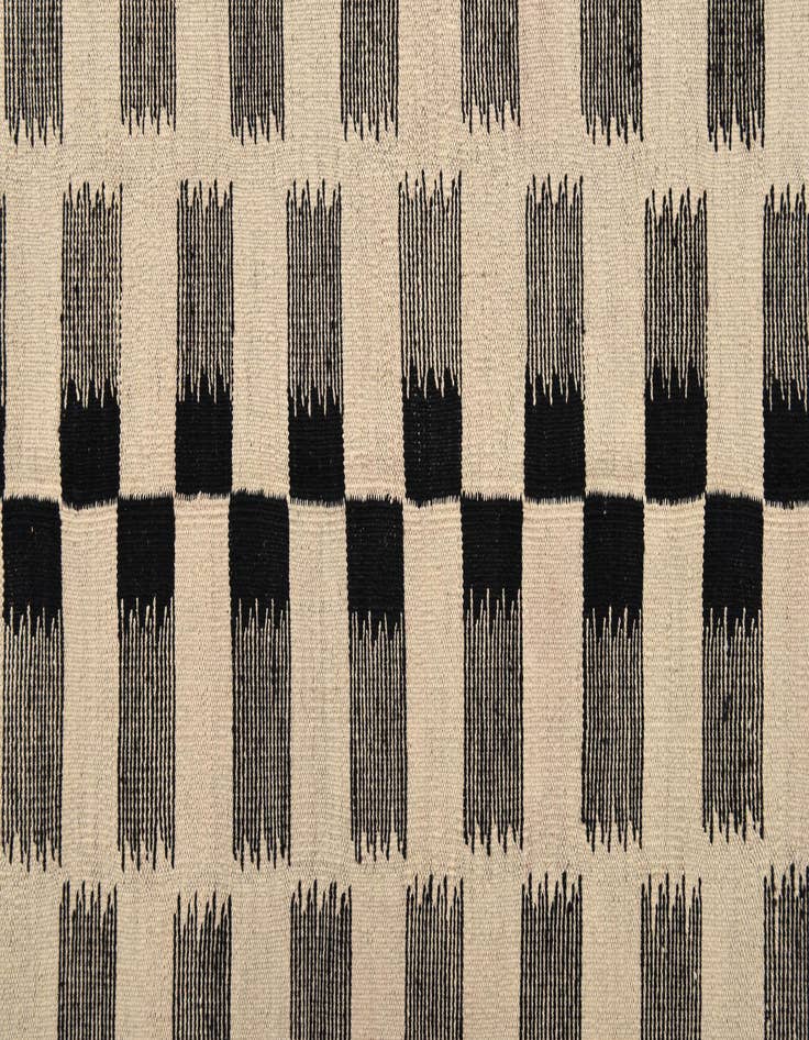 Detail image of  5' 9 x 7' 8  Hand Woven Kilim Modern Wool Rug