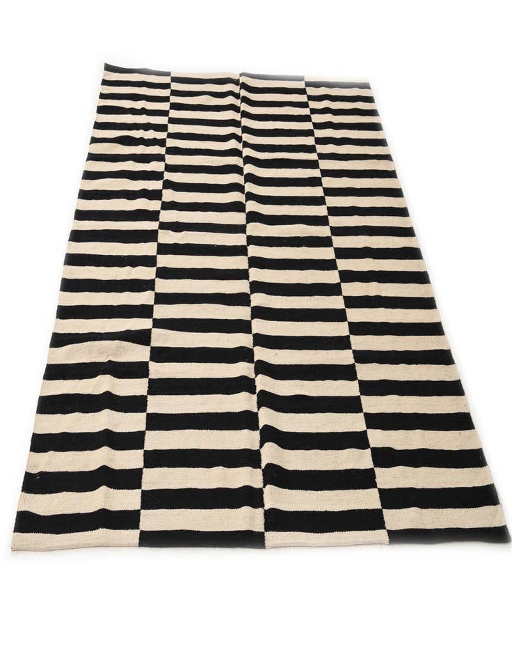 Detail image of  5' 7 x 7' 11  Hand Woven Kilim Modern Wool Rug