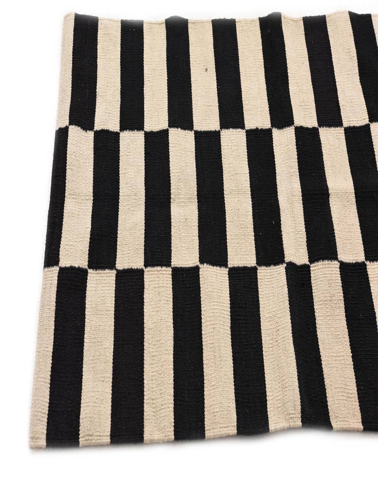 Detail image of  2' 7 x 3' 9  Hand Woven Kilim Modern Wool Rug