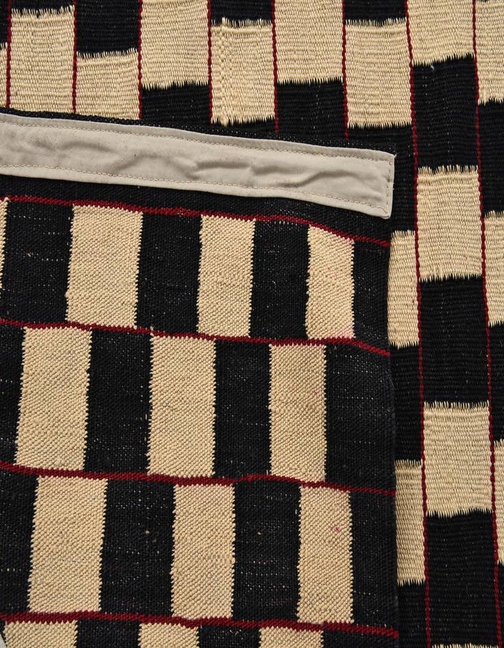 Detail image of  5' 8 x 7' 6  Hand Woven Kilim Modern Wool Rug