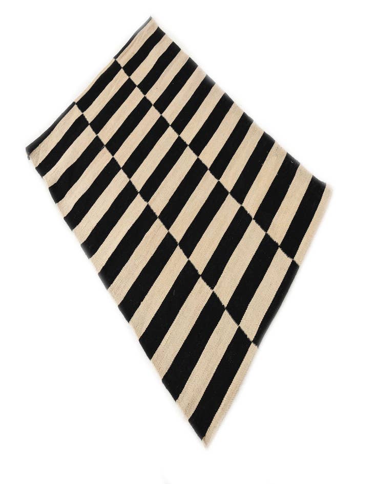 Detail image of  2' 7 x 3' 10  Hand Woven Kilim Modern Wool Rug