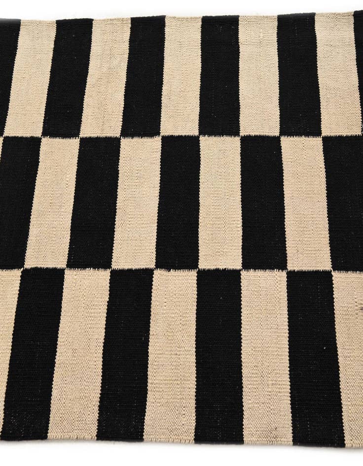 Detail image of  2' 7 x 3' 10  Hand Woven Kilim Modern Wool Rug