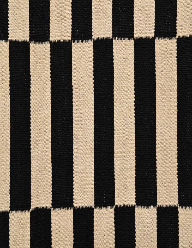 Detail image of  2' 7 x 3' 10  Hand Woven Kilim Modern Wool Rug
