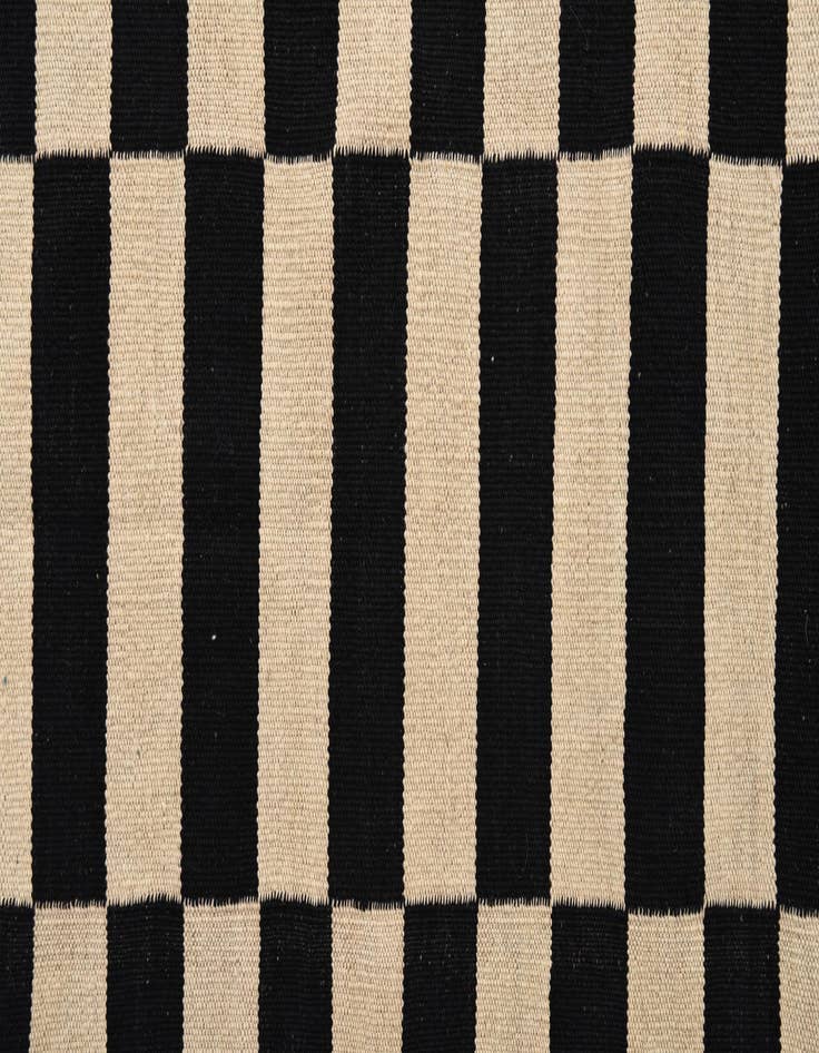 Detail image of  3' 4 x 4' 10  Hand Woven Kilim Modern Wool Rug