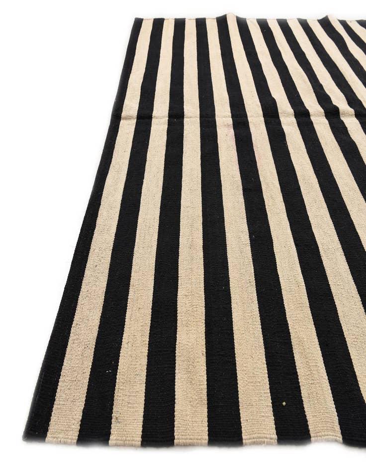 Detail image of  5' 9 x 7' 9  Hand Woven Kilim Modern Wool Rug