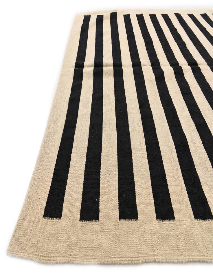 Detail image of  6' 8 x 9' 10  Hand Woven Kilim Modern Wool Rug