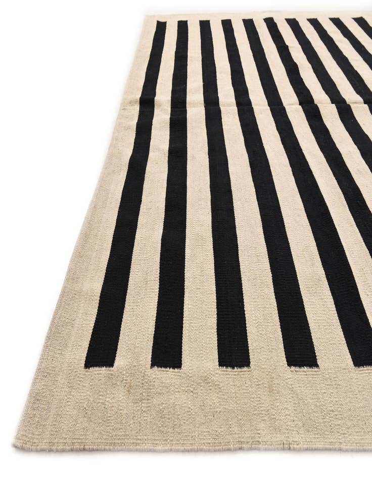 Detail image of  6' 9 x 9' 7  Hand Woven Kilim Modern Wool Rug