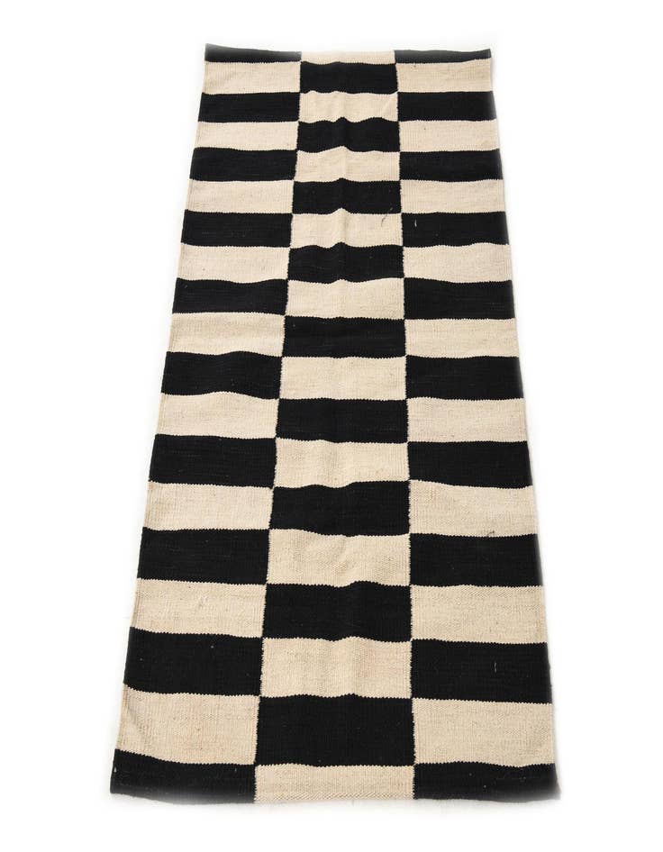 Detail image of  2' 6 x 3' 10  Hand Woven Kilim Modern Wool Rug