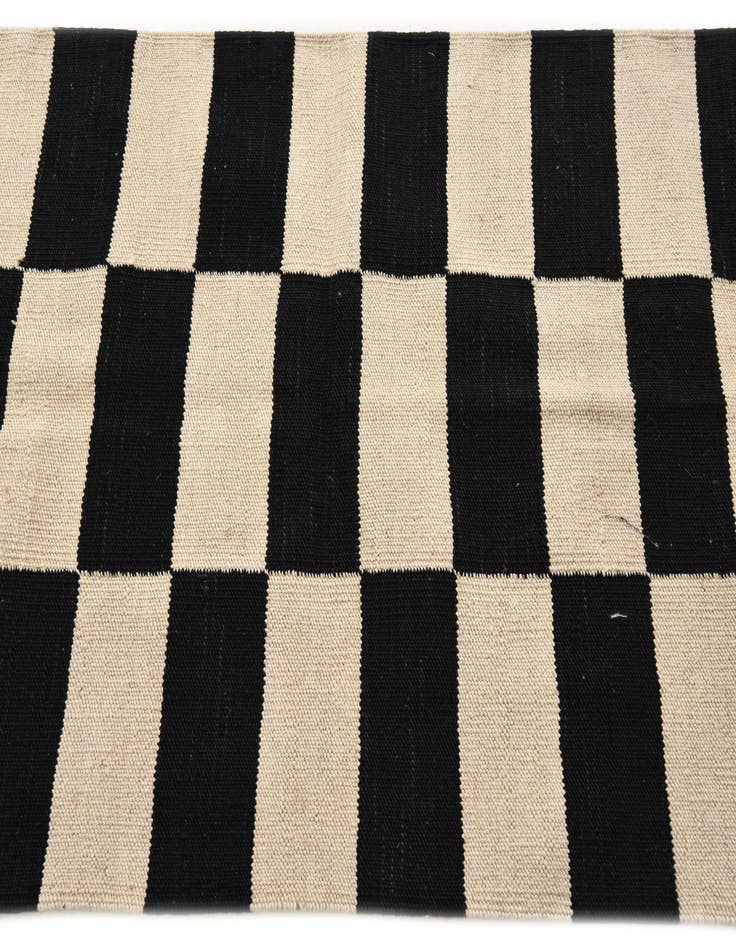 Detail image of  2' 6 x 3' 10  Hand Woven Kilim Modern Wool Rug