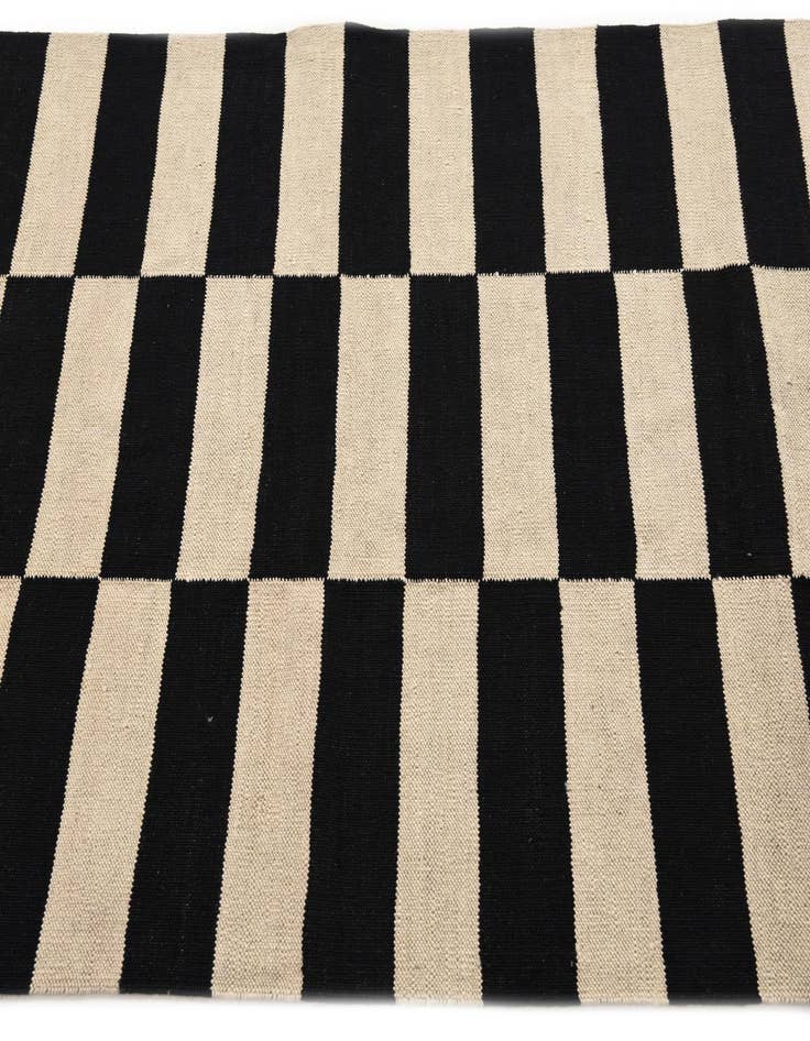 Detail image of  3' 7 x 4' 9  Hand Woven Kilim Modern Wool Rug