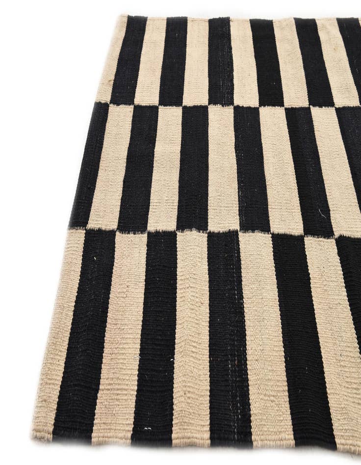 Detail image of  2' 8 x 3' 10  Hand Woven Kilim Modern Wool Rug