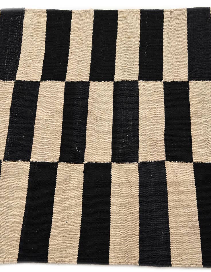 Detail image of  2' 8 x 3' 10  Hand Woven Kilim Modern Wool Rug