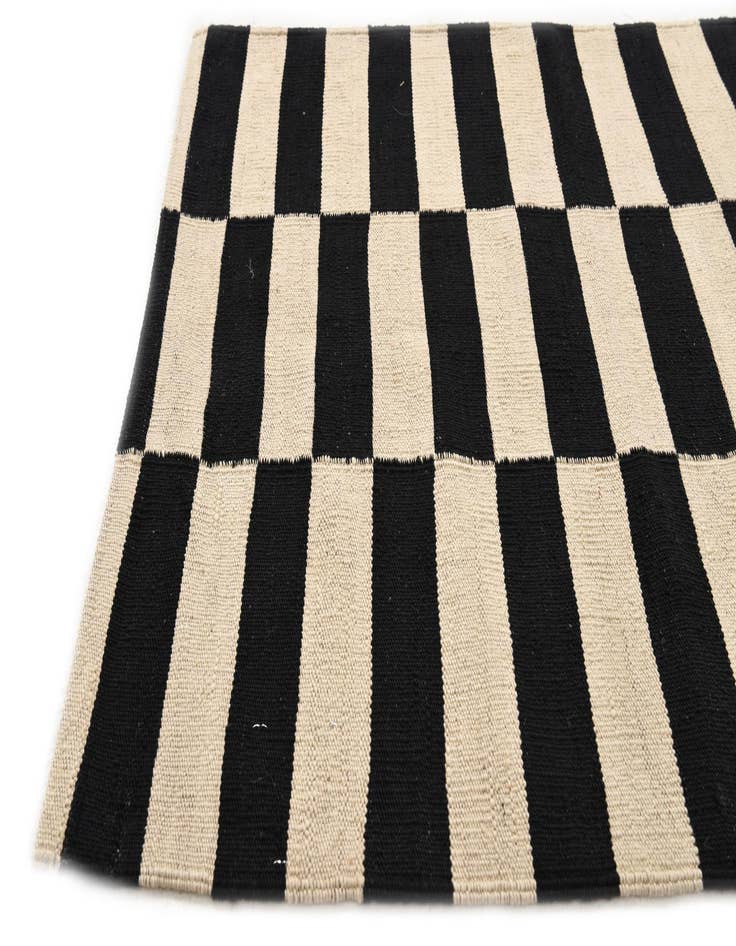 Detail image of  2' 9 x 3' 9  Hand Woven Kilim Modern Wool Rug