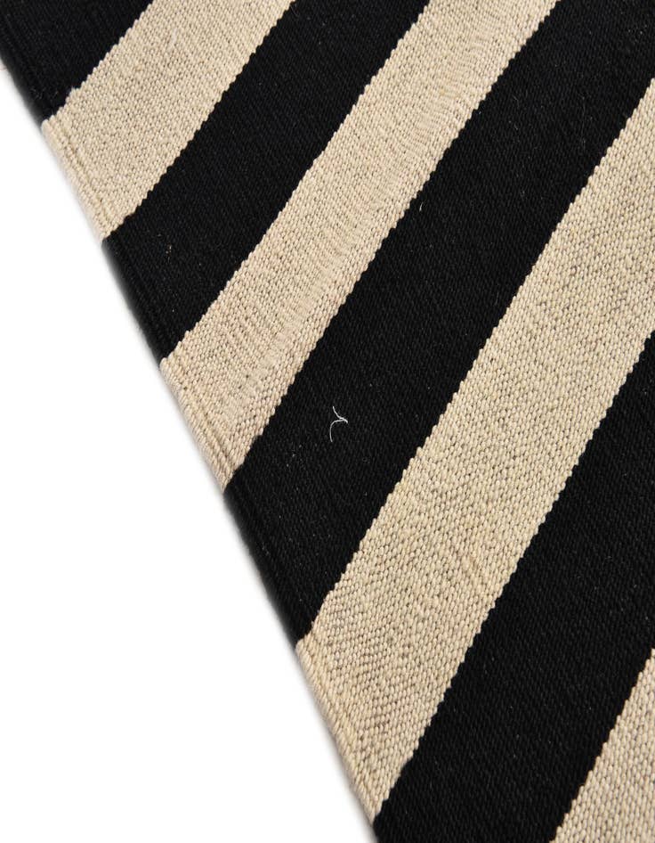 Detail image of  3' 4 x 4' 10  Hand Woven Kilim Modern Wool Rug