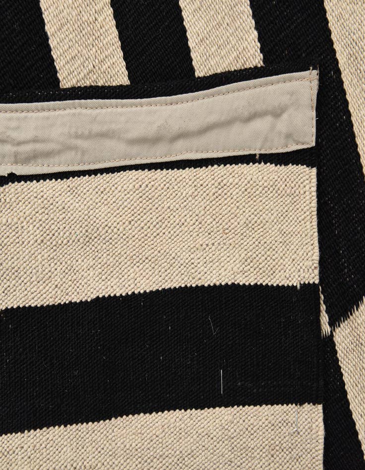 Detail image of  3' 4 x 4' 10  Hand Woven Kilim Modern Wool Rug