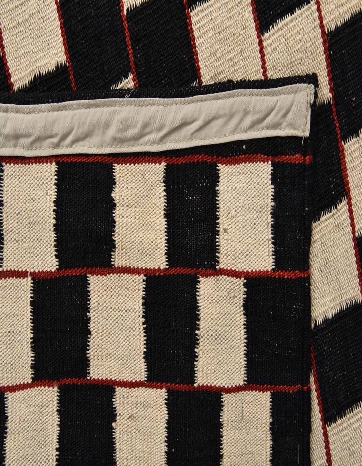 Detail image of  6' 7 x 9' 6  Hand Woven Kilim Modern Wool Rug