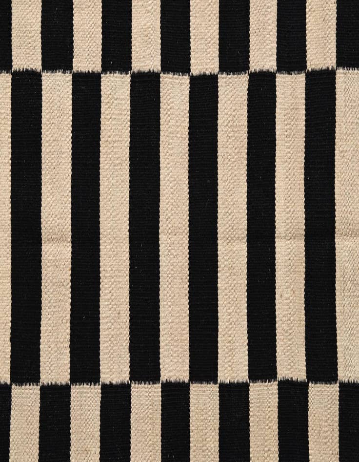 Detail image of  3' 4 x 4' 10  Hand Woven Kilim Modern Wool Rug